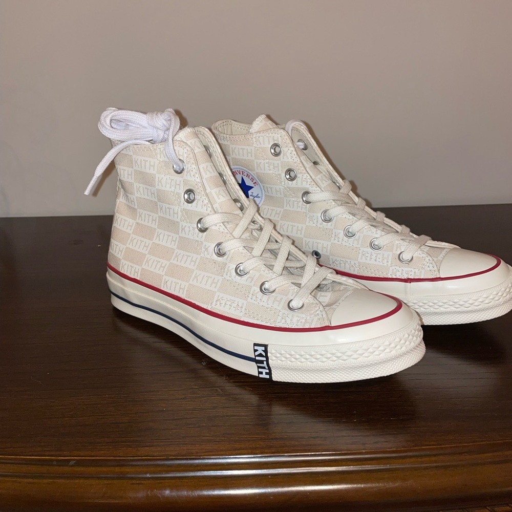 Converse Chuck Taylor All-Star 70 Hi
Kith Classics Parchment